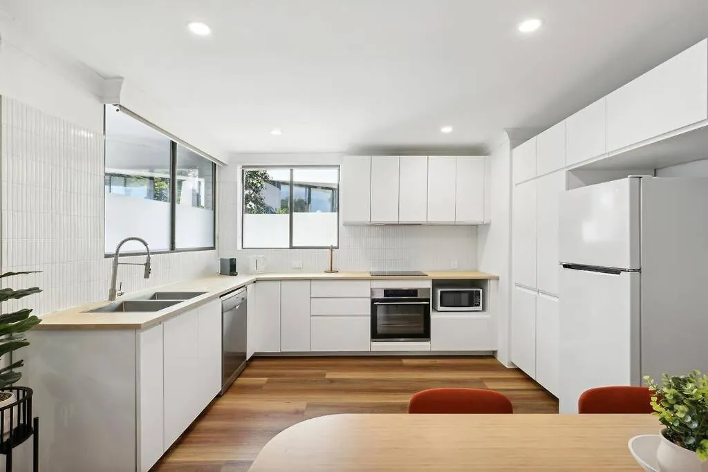 Coastal Hideaway On Palm Beach Gold Coast Australia